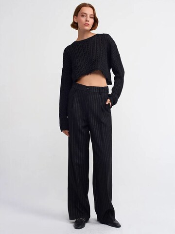 Dilvin Sweater in Black