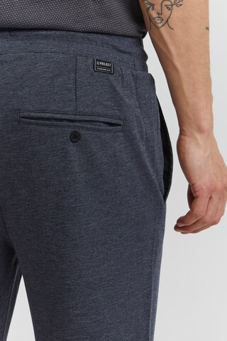 11 Project Tapered Broek 'Panal' in Blauw