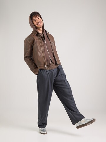 Abercrombie & Fitch - Sudadera con cremallera en marrón