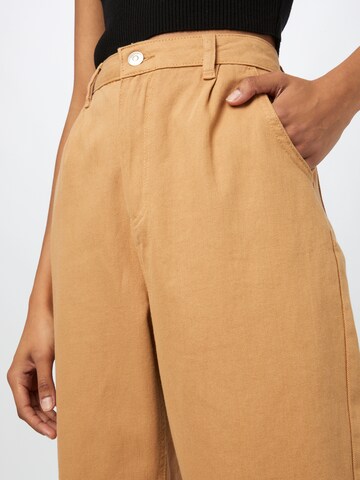 DeFacto Loose fit Pants in Beige