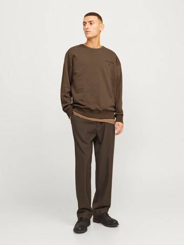 Sweat-shirt 'JJMYSTIC' JACK & JONES en marron