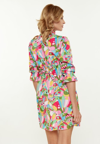 Usha - Vestido en blanco
