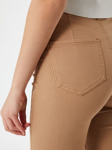 Skinny Pantalon 'EMILY' Noisy may en marron