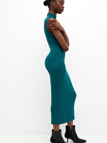 Robe Pull&Bear en vert