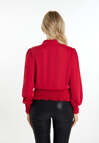 faina - Blusa em vermelho