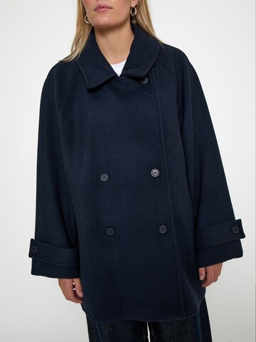 minus Mantel 'Colette' in Blau