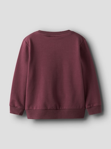 NAME IT Sweatshirt 'NMFREAR' i röd