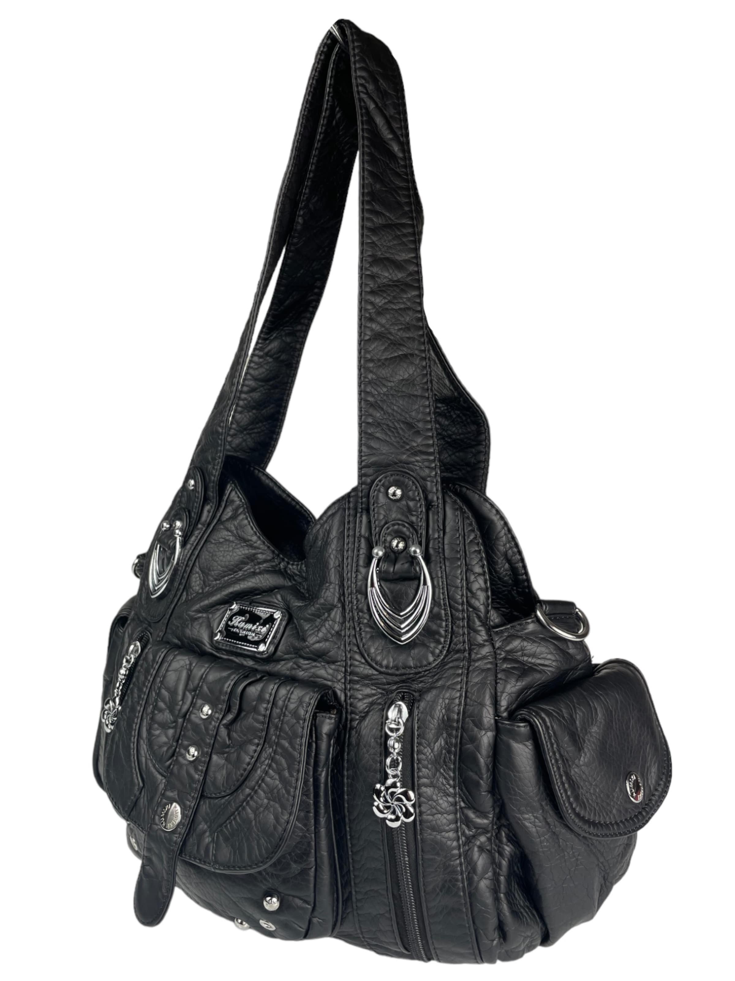 Kumixi Handbag in Black: front