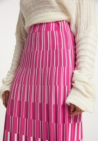 IZIA Skirt in Pink