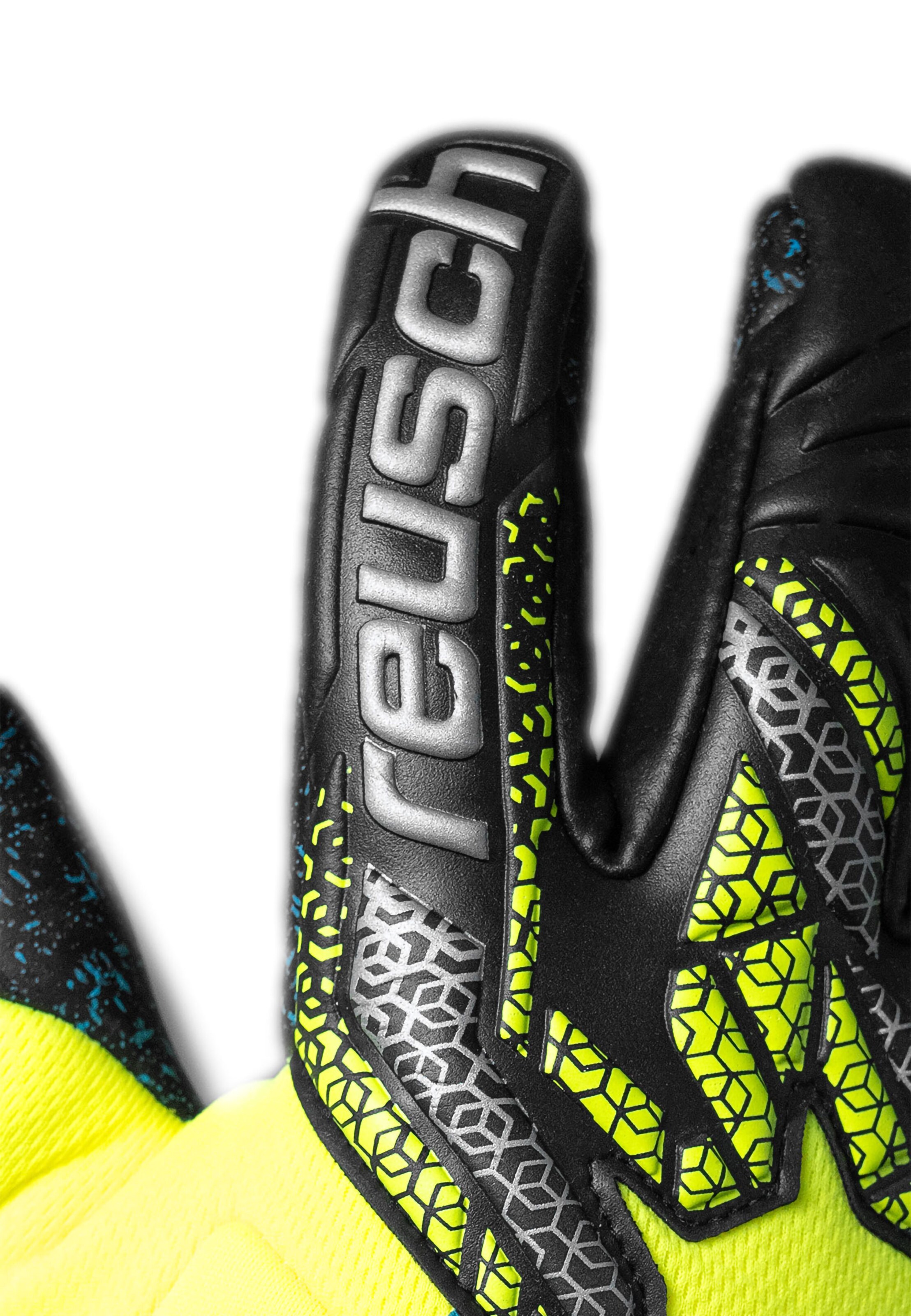 REUSCH Sports gloves 'Attrakt Fusion Guardian' in Yellow