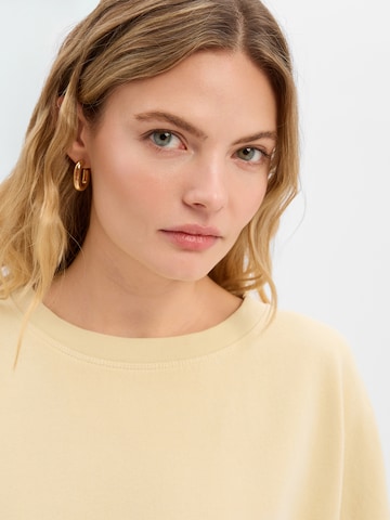 AMERICAN VINTAGE Sweatshirt 'Jitbay' in Gelb