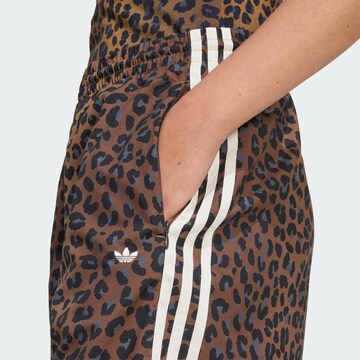 ADIDAS ORIGINALS Baggy Штаны 'Firebird' в Коричневый