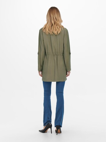 Veste mi-saison 'EMERY' ONLY en vert