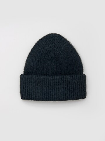 EDITED Beanie 'Reza' in Black: front