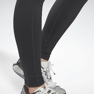 Reebok Skinny Spodnie sportowe 'Workout Ready' w kolorze czarny