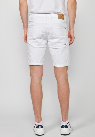 KOROSHI Slimfit Shorts in Weiß