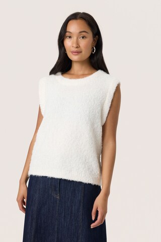 SOAKED IN LUXURY Sweater 'SLAmaris' in Beige: front