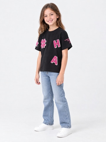 Hilal Akinci Kids Póló 'HİLAL AKINCI KİDS Baumwoll-T-Shirt mit kurzen Ärmeln' - fekete