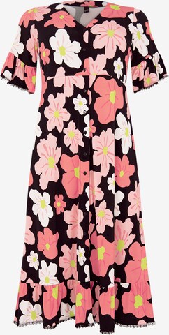 Yoek Dress in Pink: front