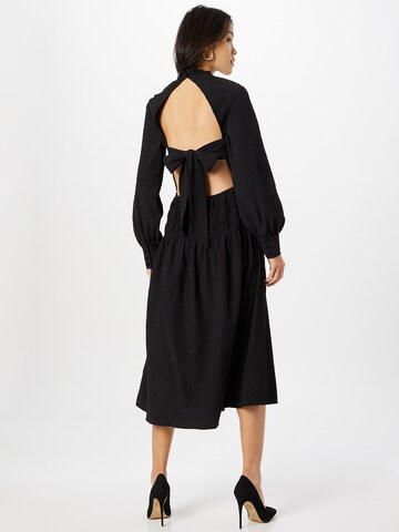 Robe Aligne en noir