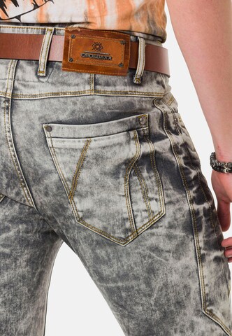 CIPO & BAXX Regular Jeanshose in Grau