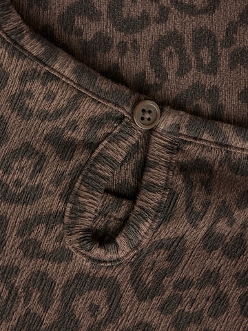 NAME IT T-Shirt 'NKFLINNA' in Braun