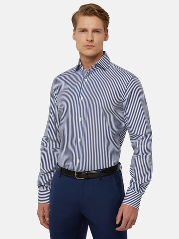 Coupe regular Chemise Boggi Milano en bleu : devant