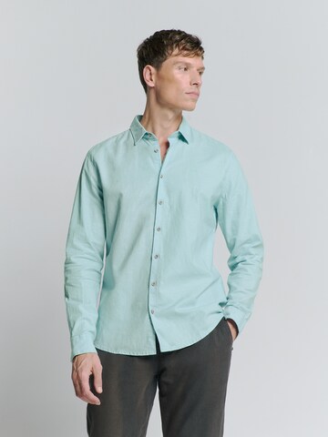 Coupe regular Chemise No Excess en bleu : devant