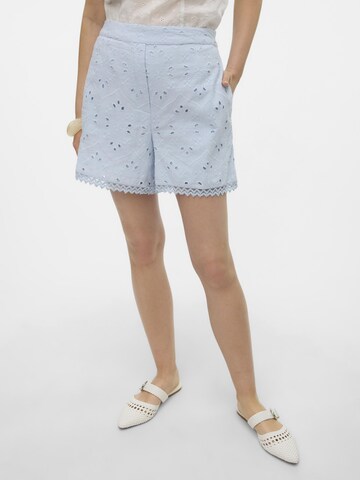 Regular Pantalon VERO MODA en bleu