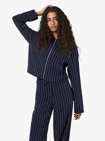 Veste mi-saison 'ELLA ' Noisy may en bleu