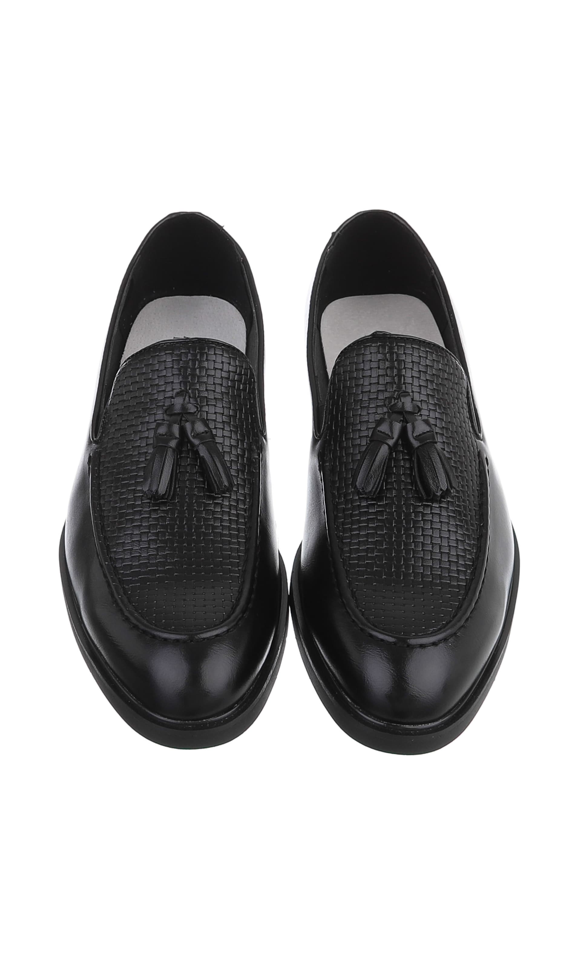 CoolWalk Classic Flats in Black