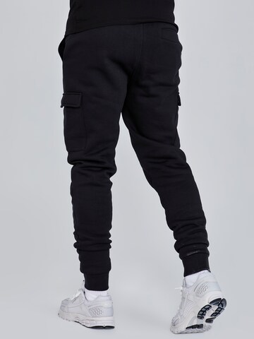 Effilé Pantalon cargo SikSilk en noir