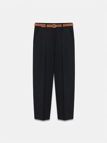 Dilvin Regular Trousers in Black: front