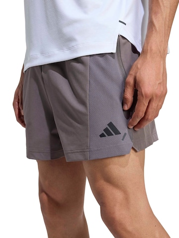 ADIDAS PERFORMANCE Štandardný strih Športové nohavice 'POWER' - Hnedá