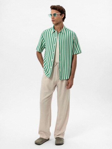 Antioch Regular fit Button Up Shirt in Green