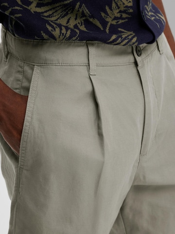 regular Pantaloni con pieghe 'JONES' di SELECTED HOMME in grigio