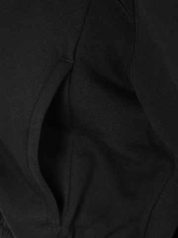 Reebok Sweatshirt in Schwarz