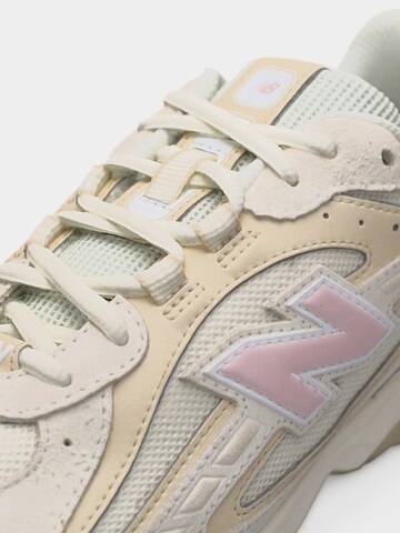 new balance Σνίκερ χαμηλό '204' σε μπεζ