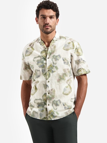 No Excess - Ajuste regular Camisa en verde: frente