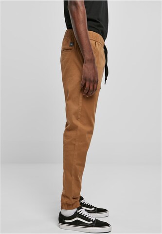 SOUTHPOLE Tapered Broek in Bruin