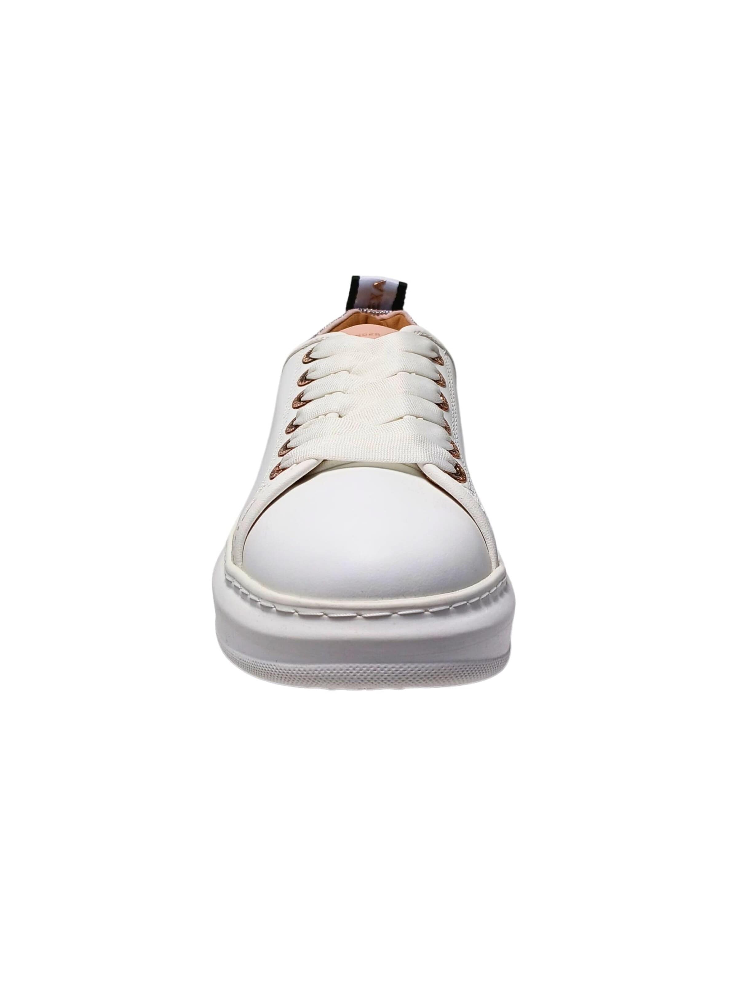 Sneaker bassa di Alexander Smith in bianco