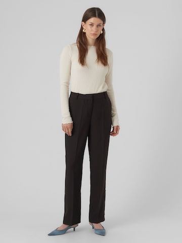 VERO MODA Regular Pleated Pants in Black