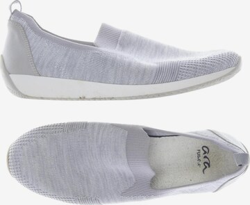 ARA Flats & Loafers in 39 in Grey: front