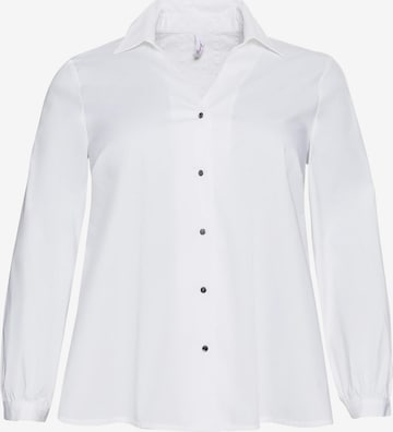 SHEEGO Blouse in White: front