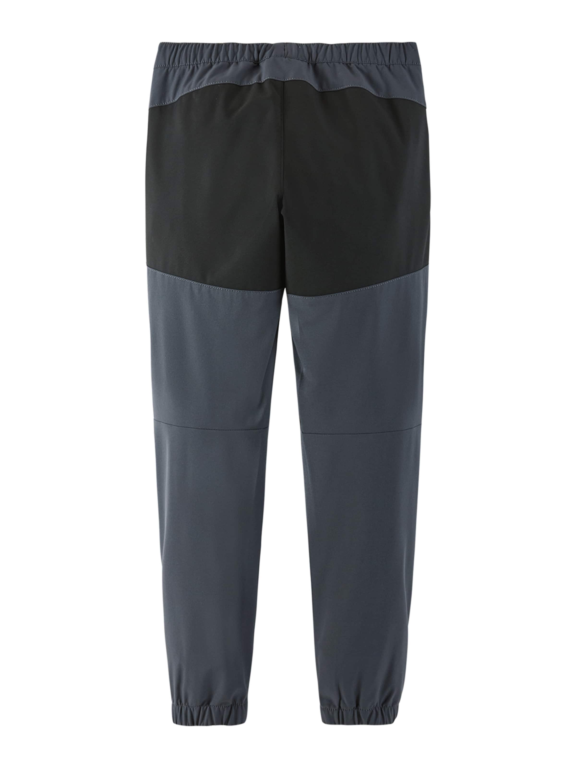 Reima Конический (Tapered) Функциональные штаны 'Vaeltaa' в Черный