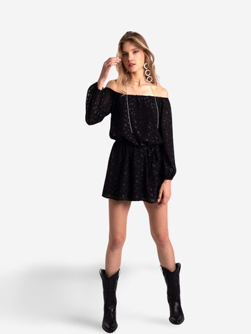 THE-ARE - Vestido em preto