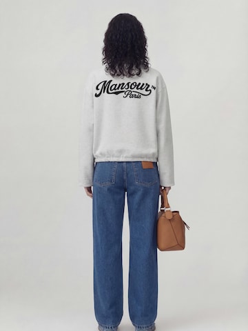 Mansour Tussenjas in Grijs