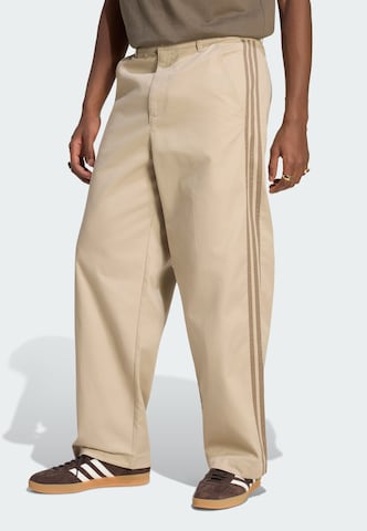 ADIDAS ORIGINALS - Loosefit Calças em verde: frente