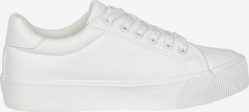 Urban Classics Sneakers in White