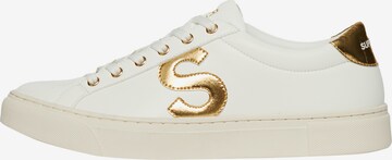 Superdry Sneakers in White: front